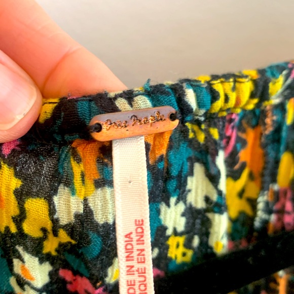 Free people tunic/dress size s/p navy blue flower pattern. - Picture 6 of 6